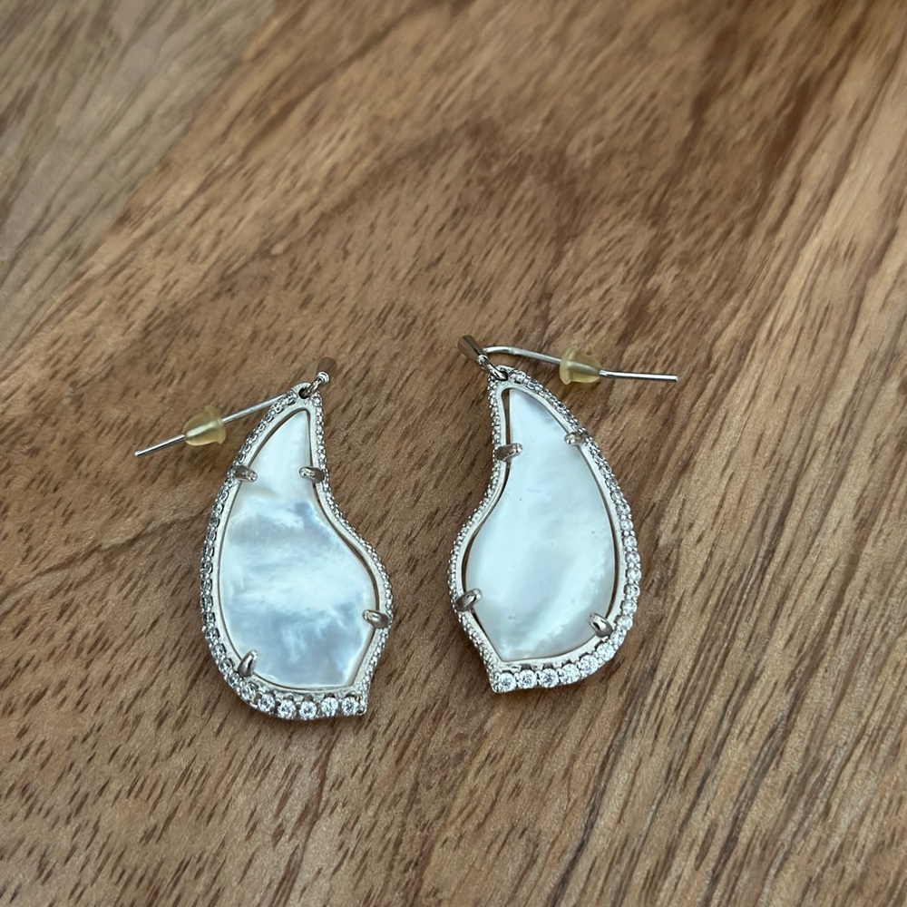 Kendra Scott Elegant Silver and White Earrings
